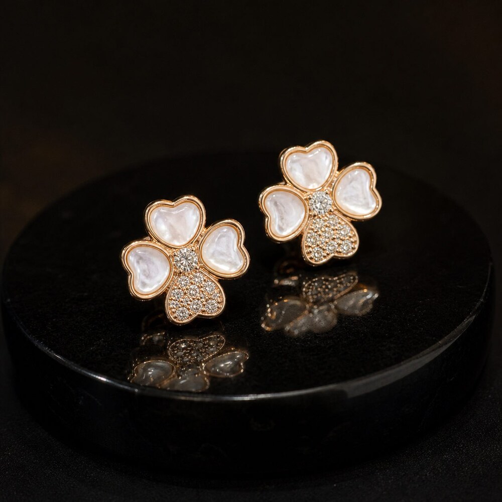 Van Cleef & Arpels Elegant Signature Earrings Style 3 | New with Box - Picture 6 of 9